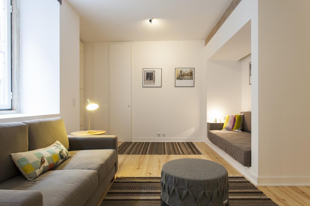 Joivy Cosy 1-Bed Flat With Workspace In Santa Catarina, Moments From Luis De Camoes Sq Lisbona Camera foto